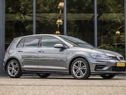 Grijs Gebruikt 2020 VW Golf VII Highline Hatchback | € 19.950 (Goede deal)