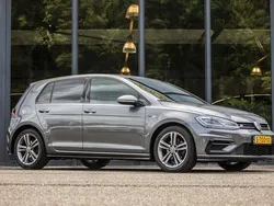 Grijs Gebruikt 2020 VW Golf VII Highline Hatchback | € 21.500 (Eerlijke prijs)
