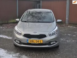 Grijs Gebruikt 2015 Kia Ceed Hatchback | € 6.650 (Goede deal)