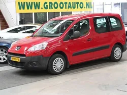 Rood Gebruikt 2010 Peugeot Partner Tepee MPV | € 5.944 (Goede deal)
