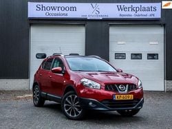 Rood Gebruikt 2011 Nissan Qashqai SUV | € 8.950 (Eerlijke prijs)