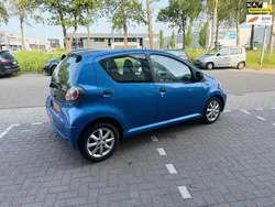 Blauw Gebruikt 2010 Toyota Aygo Hatchback | € 1.950 (Goede deal)