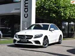 Wit Gebruikt 2020 Mercedes C300e AMG Sedan | € 27.950 (Eerlijke prijs)