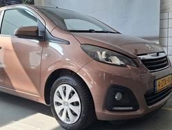 Bruin, metallic lak Gebruikt 2015 Peugeot 108 Active Hatchback | € 5.750 (Eerlijke prijs)