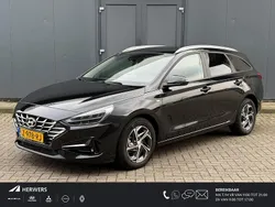 Zwart Gebruikt 2024 Hyundai i30 Comfort Stationwagen | € 23.985 (Iets duurder)