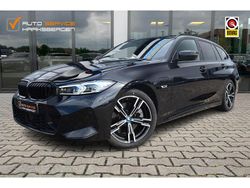 Zwart Gebruikt 2023 BMW 330 Stationwagen | € 39.900 (Eerlijke prijs)