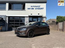 Bruin Gebruikt 2014 VW Polo Edition Hatchback | € 6.450 (Eerlijke prijs)