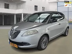 Grijs Gebruikt 2012 Lancia Ypsilon Platinum Hatchback | € 4.900 (Eerlijke prijs)
