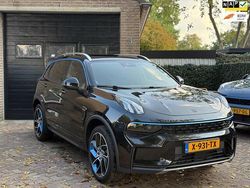 Zwart Gebruikt 2024 Lynk & Co 01 SUV | € 29.950 (Eerlijke prijs)