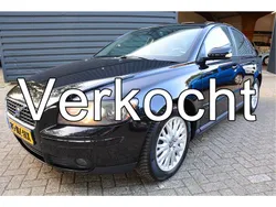 Zwart Gebruikt 2004 Volvo S40 Sedan | € 3.450 (Eerlijke prijs)
