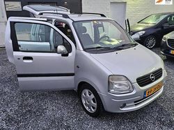 Grijs (metallic) Gebruikt 2002 Opel Agila Elegance Hatchback | € 1.299 (Eerlijke prijs)