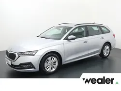 Grijs Gebruikt 2023 Skoda Octavia Business Line Stationwagen | € 31.940 (Eerlijke prijs)