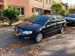 Zwart Gebruikt 2006 VW Passat Trendline Stationwagen | € 2.050 (Goede deal)