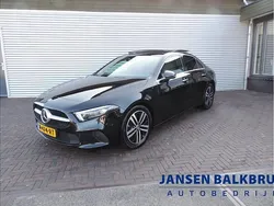 Zwart Gebruikt 2021 Mercedes A200 Business Sedan | € 26.900 (Eerlijke prijs)