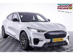 Wit Gebruikt 2022 Ford Mustang GT SUV | € 39.990