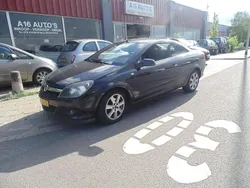 Zwart, metallic lak Gebruikt 2007 Opel Astra Cabriolet Enjoy Cabriolet | € 999 (Goede deal)