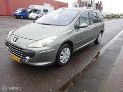 Grijs Gebruikt 2007 Peugeot 307 Premium MPV | € 1.950 (Iets duurder)