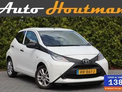 Wit Gebruikt 2018 Toyota Aygo Hatchback | € 8.390 (Eerlijke prijs)