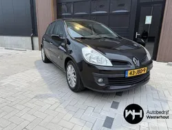 Zwart Gebruikt 2009 Renault Clio II Collection Hatchback | € 2.945 (Eerlijke prijs)