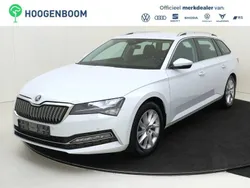 Wit Gebruikt 2022 Skoda Superb Business Line Stationwagen | € 28.250 (Super prijs)