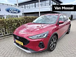 Rood Gebruikt 2023 Ford Focus Active Stationwagen | € 24.845 (Eerlijke prijs)
