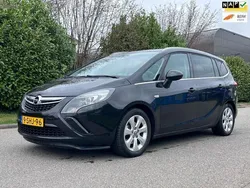 Zwart Gebruikt 2013 Opel Zafira Tourer Edition MPV | € 8.950 (Iets duurder)
