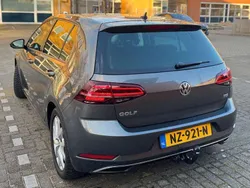 Grijs Gebruikt 2017 VW Golf VII Comfortline Hatchback | € 13.000 (Duur)