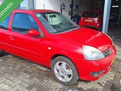 Rood Gebruikt 2007 Renault Clio II Campus Hatchback | € 400 (Super prijs)