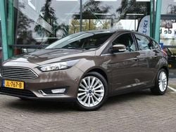 Bruin Gebruikt 2016 Ford Focus Titanium Hatchback | € 9.499 (Goede deal)