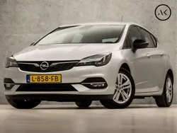 Grijs Gebruikt 2021 Opel Astra Edition Hatchback | € 12.945 (Eerlijke prijs)