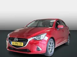 Rood Gebruikt 2019 Mazda 2 Hatchback | € 15.925 (Iets duurder)