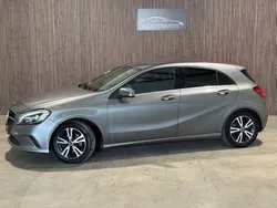 Grijs Gebruikt 2017 Mercedes A180 Business Hatchback | € 14.400 (Goede deal)