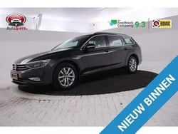 Grijs Gebruikt 2020 VW Passat Comfortline Stationwagen | € 19.995 (Eerlijke prijs)