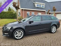 Zwart Gebruikt 2018 Skoda Octavia Stationwagen | € 12.399 (Eerlijke prijs)
