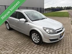 Grijs Gebruikt 2005 Opel Astra Cosmo Stationwagen | € 1.500 (Eerlijke prijs)