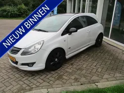 Wit Gebruikt 2010 Opel Corsa Selection Hatchback | € 610 (Super prijs)