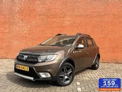 Bruin Gebruikt 2018 Dacia Sandero Stepway Hatchback | € 9.675 (Eerlijke prijs)