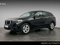 Zwart Gebruikt 2022 BMW X1 Sport Line SUV | € 32.880 (Eerlijke prijs)
