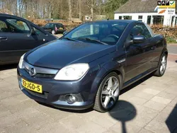 Grijs Gebruikt 2009 Opel Tigra Cabriolet | € 3.950 (Eerlijke prijs)