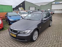 Grijs (metallic) Gebruikt 2007 BMW 325 Executive Stationwagen | € 3.995 (Super prijs)