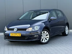 Blauw, metallic lak Gebruikt 2013 VW Golf VII Comfortline Hatchback | € 8.495 (Goede deal)