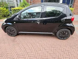 Zwart Gebruikt 2008 Toyota Aygo Hatchback | € 1.800 (Eerlijke prijs)