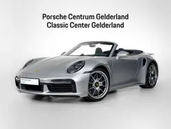Zilver, metallic lak Gebruikt 2023 Porsche 992 Cabriolet | € 299.900
