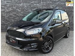 Zwart, metallic lak Gebruikt 2017 Ford Tourneo Courier Titanium MPV | € 11.999 (Eerlijke prijs)
