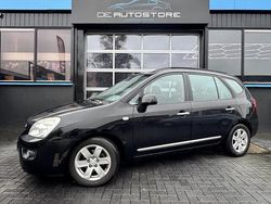 Zwart Gebruikt 2008 Kia Carens MPV | € 3.250 (Eerlijke prijs)