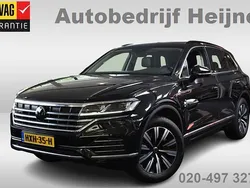 Zwart Gebruikt 2021 VW Touareg Elegance SUV | € 50.745 (Super prijs)