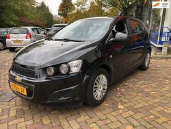Zwart Gebruikt 2011 Chevrolet Aveo LT Hatchback | € 4.450 (Eerlijke prijs)