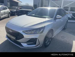 Grijs, metallic lak Gebruikt 2022 Ford Focus ST-Line X Hatchback | € 23.945 (Eerlijke prijs)