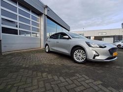Grijs Gebruikt 2020 Ford Focus Business Edition Hatchback | € 9.999 (Goede deal)
