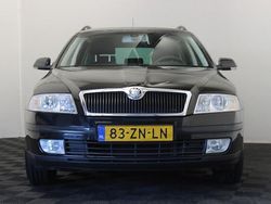 Zwart Gebruikt 2008 Skoda Octavia Elegance Stationwagen | € 2.450 (Eerlijke prijs)